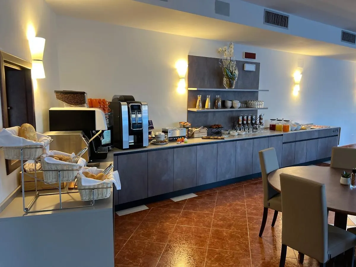 Wind Hotel Мальчезине