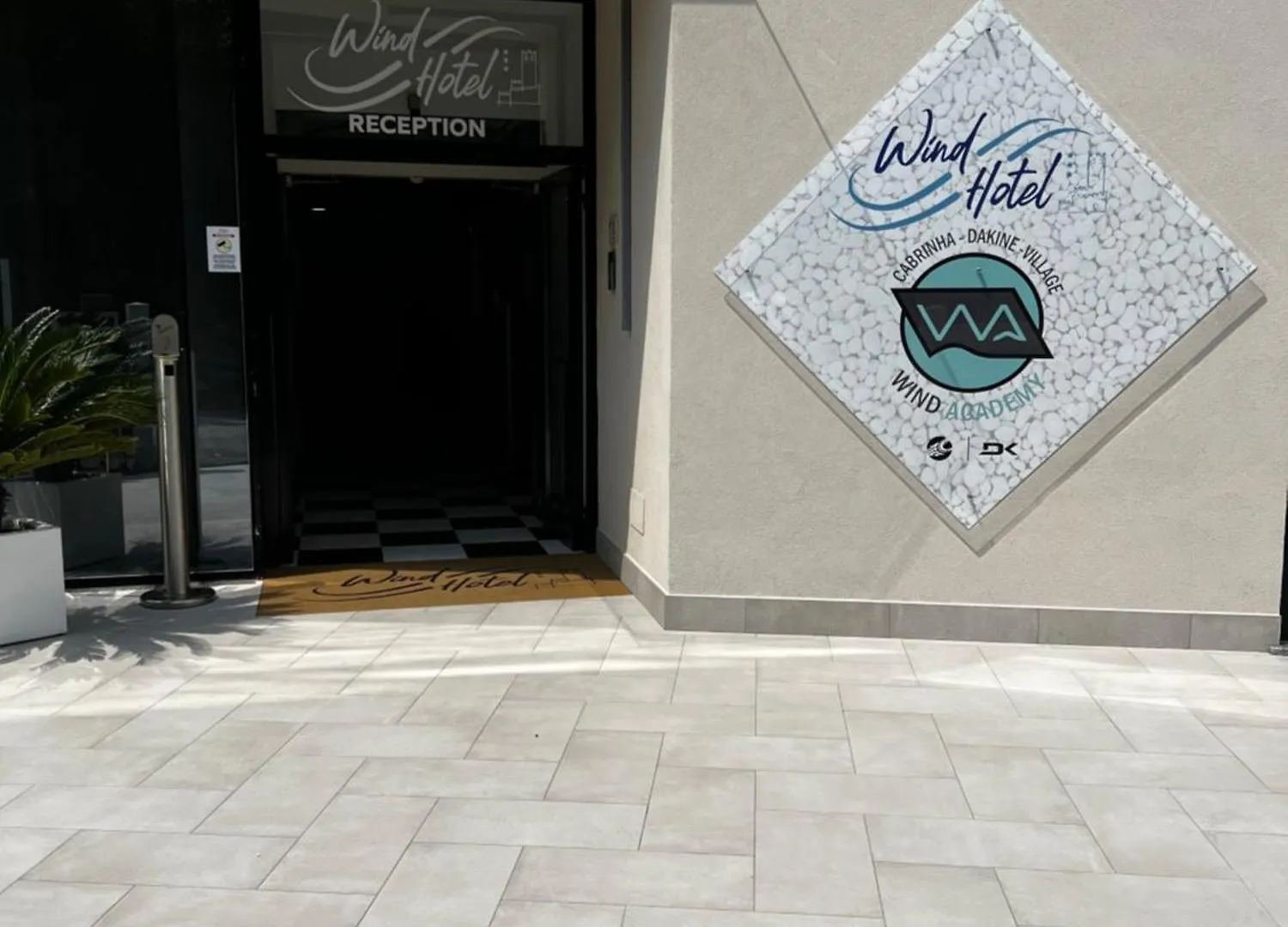 Wind Hotel Μαλτσεζίνε