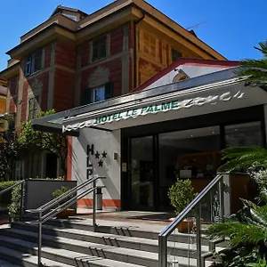 https://hotel-le-palme-varazze.hotelitalianriviera.com